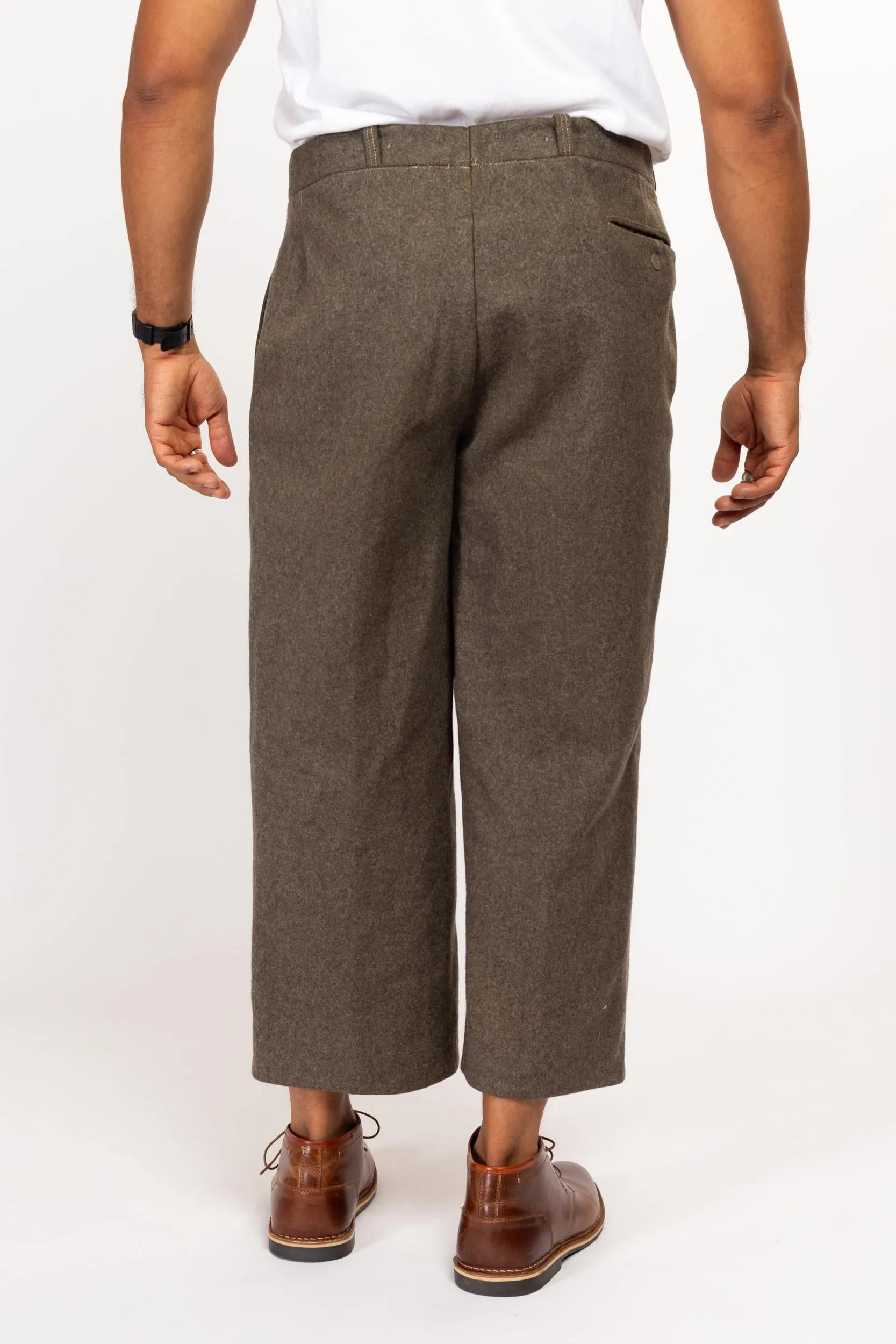 37" Waist 1950s CBV Karlskrona Swedish Army Olive Wool Cropped Trousers