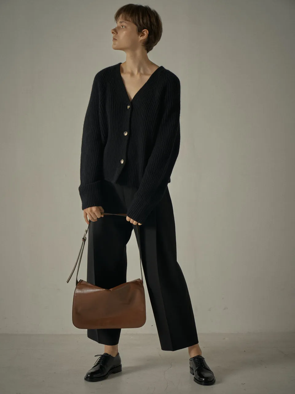 Alpaca Cropped Cardigan - Black
