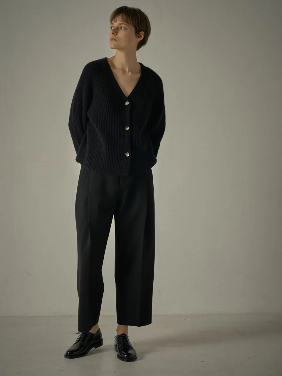 Alpaca Cropped Cardigan - Black