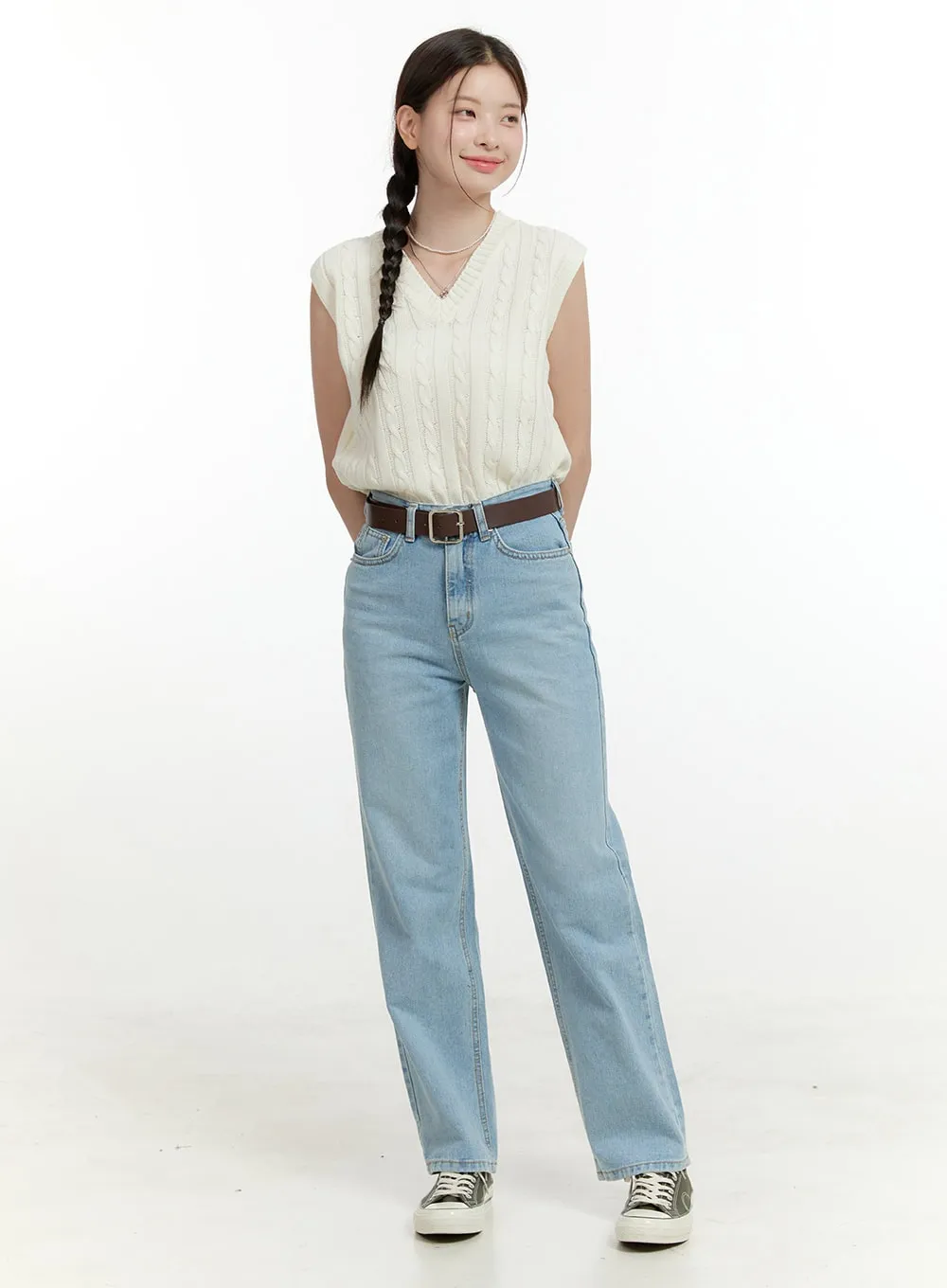 Cable Knit Sleeveless V-Neck Vest OL423
