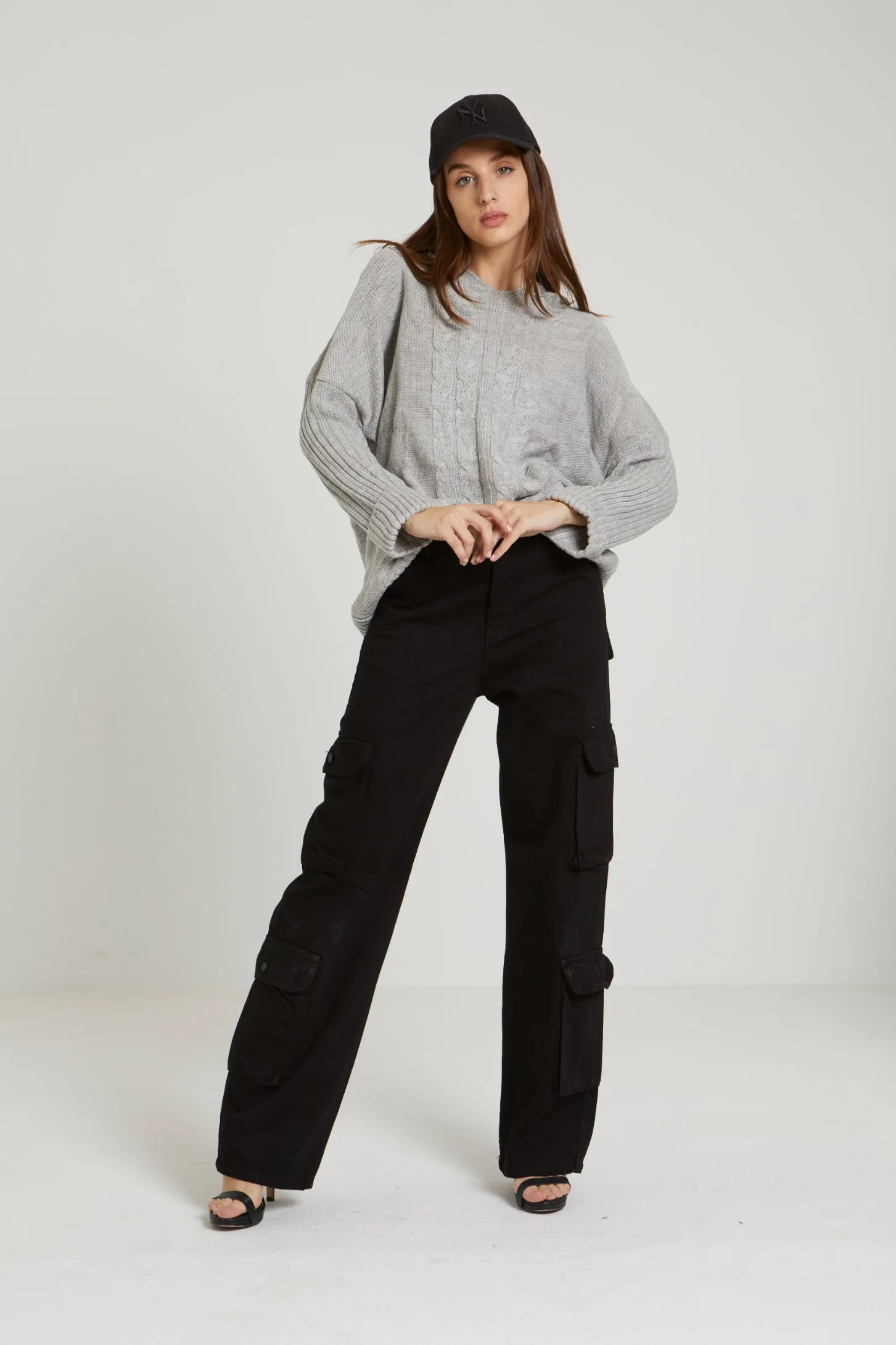 HOODED CABLE KNIT SWEATER - GREY