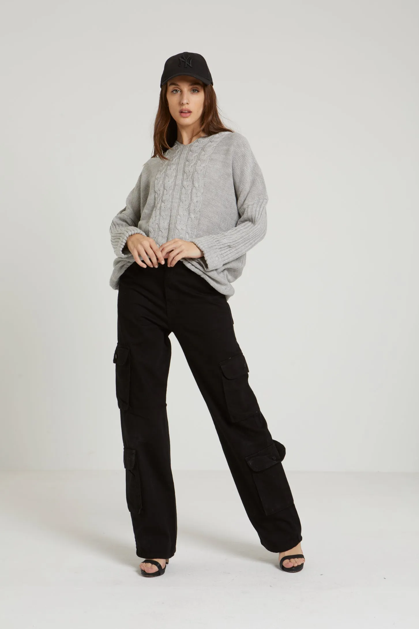 HOODED CABLE KNIT SWEATER - GREY