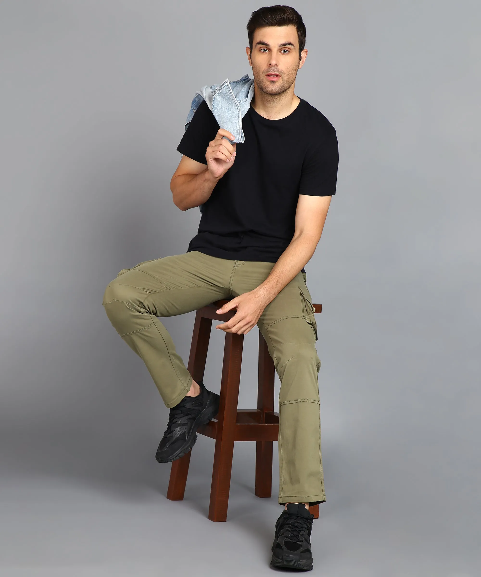 Men's Olive Green Regular Fit Solid Cargo Chino Pant with 6 Pockets