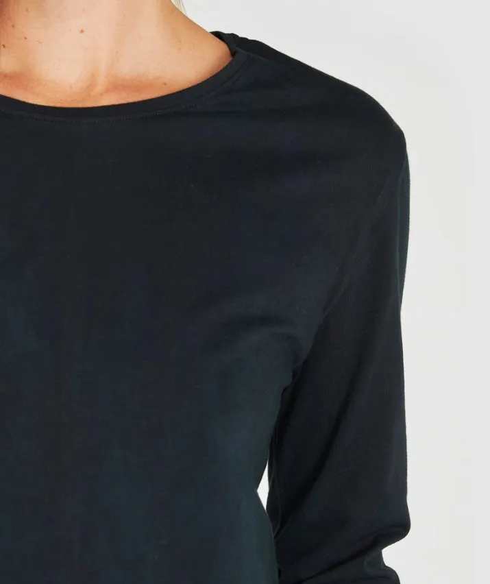 Organic crew long sleeve tee