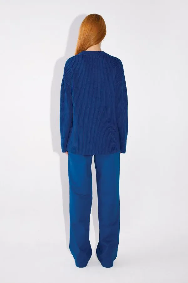 OVERSIZED SWEATER
