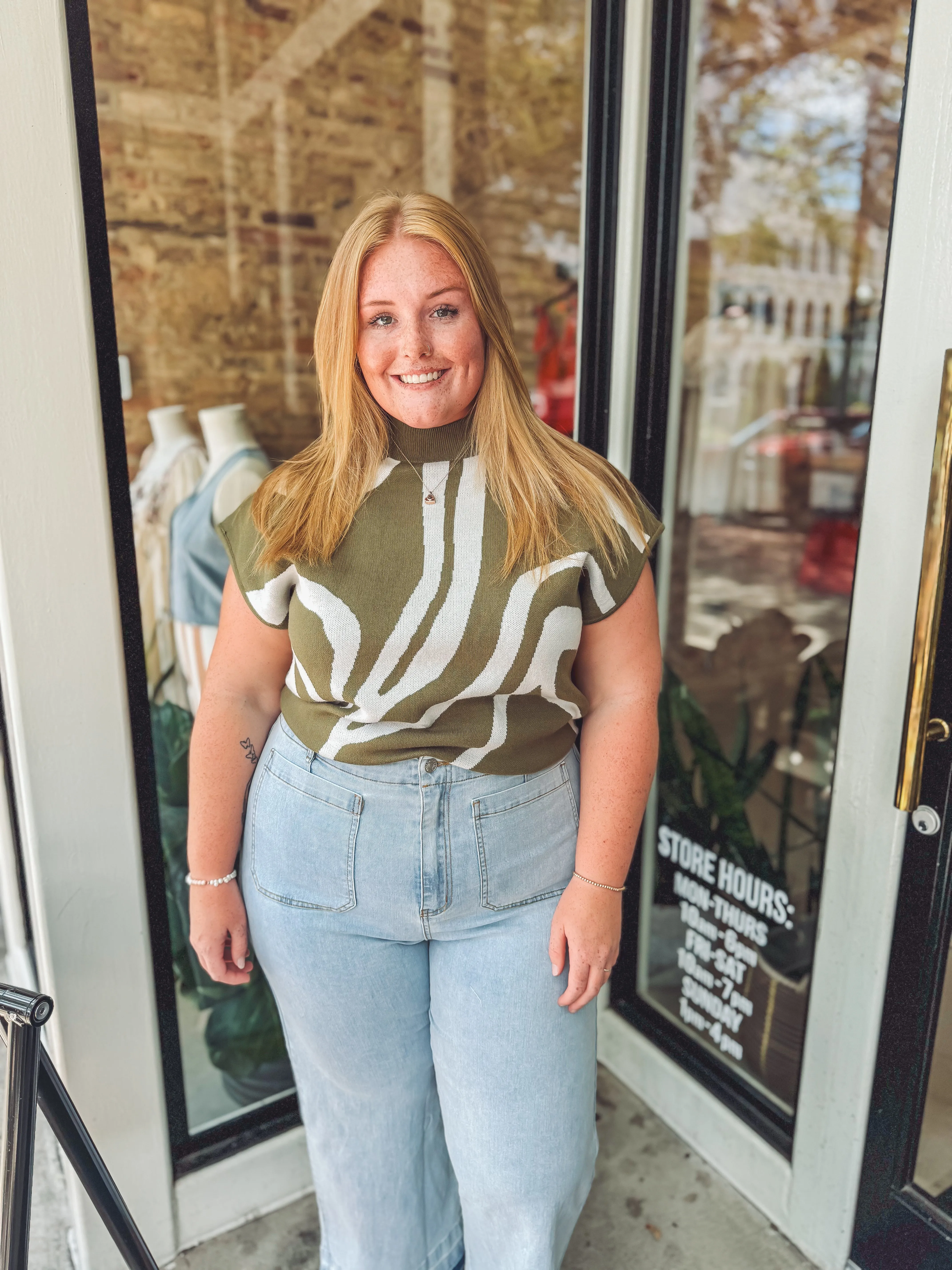 Swirled in moss top
