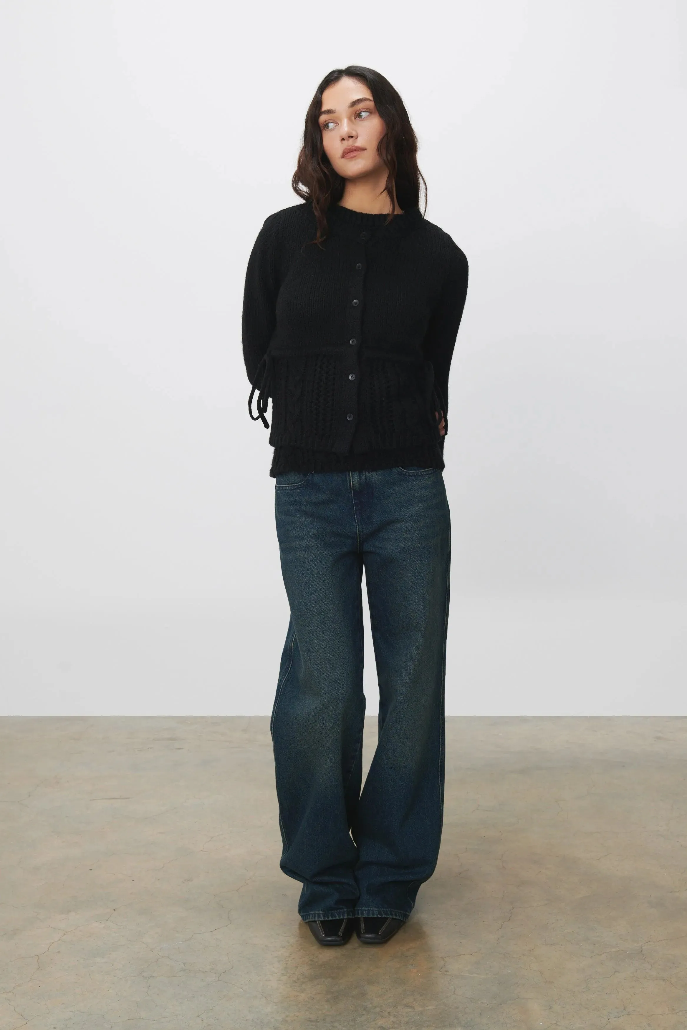 The Gabrielle Cardigan Knit, Ash